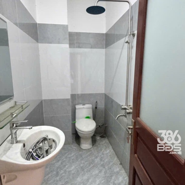 Bán nhà hẻm ngay chợ liên khu 5-6, Bình Hưng Hòa B dt 68m2 , 3 lầu , 4pn, 5wc giá 5,7 tỷ-8