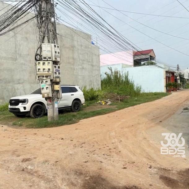 Bán đất thổ góc 2 mặt tiền đường beton xe tải , xã Tân Bửu dt 200m2 giá 3,7 tỷ-4