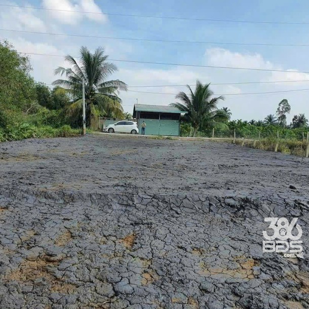 Bán đất thổ vườn Liên Ấp 5/6 , xã Bình Đức , Bến Lức tdt 1376m2 ( có 100m2 thổ) giá 2,65 tỷ-2