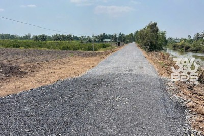 Bán đất thổ cư đường đá xanh 9m  xã Tân Thành , Thủ Thừa dt 589m2 giá 2,15 tỷ