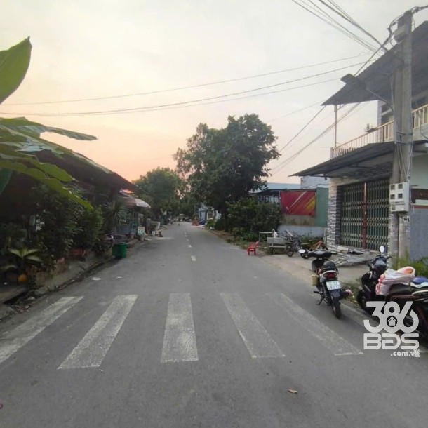 Bán nền thổ cư trong KDC Trung Thành , xã Long Trạch , Cần Đước dt 120m2-3