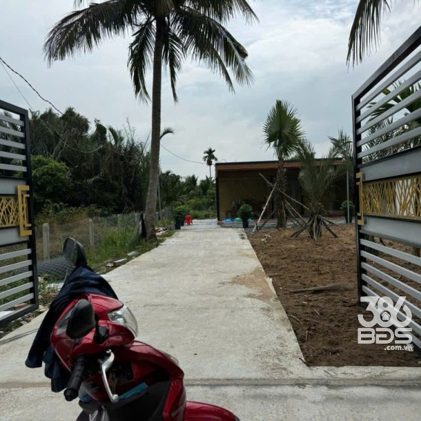 Bán nhà vườn thị trấn Bến Lức tdt 1191m2 đầy đủ tiện nghi giá 4,2 tỷ-2