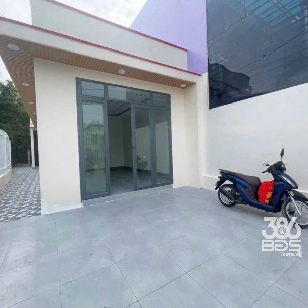 Bán nhà mặt tiền đường Tư Kép ,xã Phước Lợi dt 169m2 thổ cư , 2pn ,2wc giá 1,8 tỷ-2